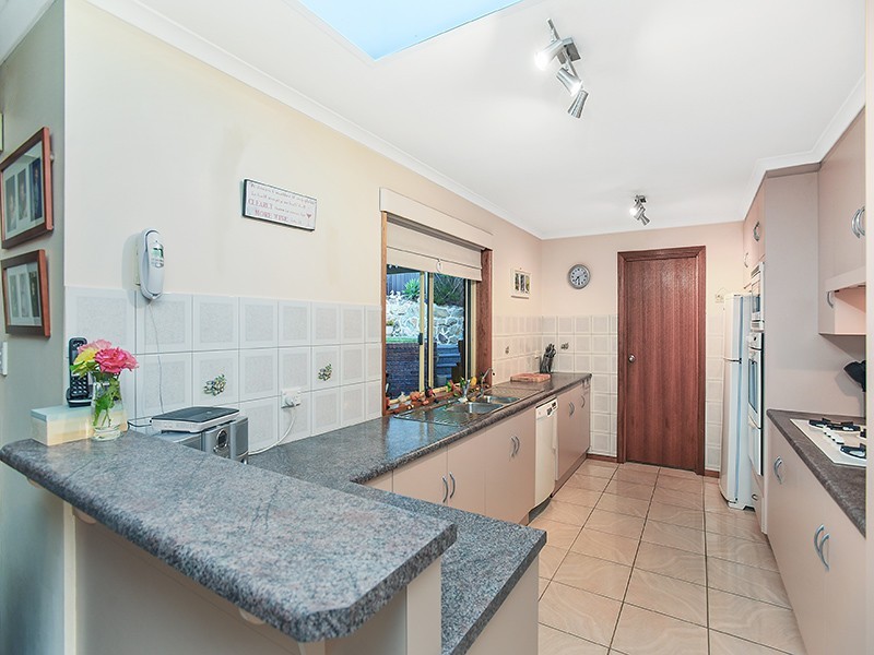 12 Minerva Grove, Happy Valley SA 5159