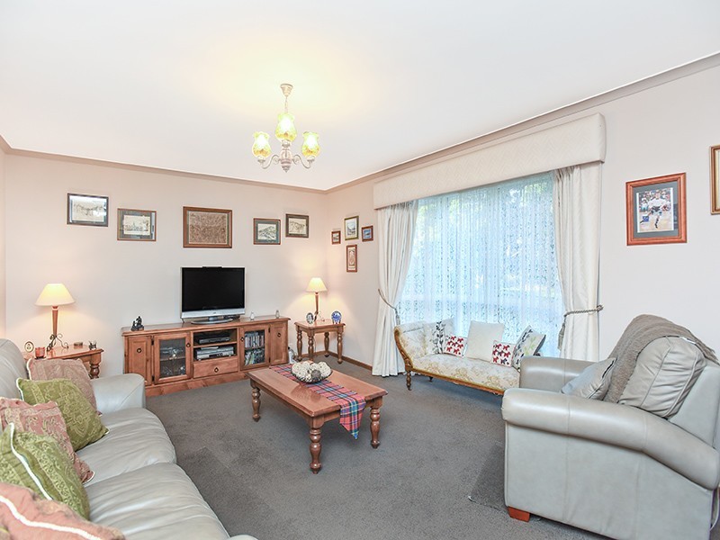 12 Minerva Grove, Happy Valley SA 5159