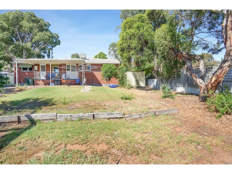 4 Arnhem Crescent, Hackham West SA 5163