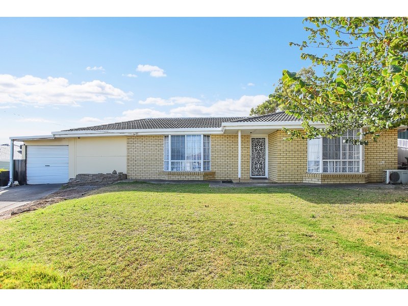 13 Woocalla Street, O’sullivan Beach SA 5166