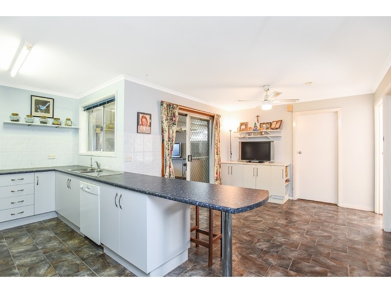 13 Woocalla Street, O’sullivan Beach SA 5166