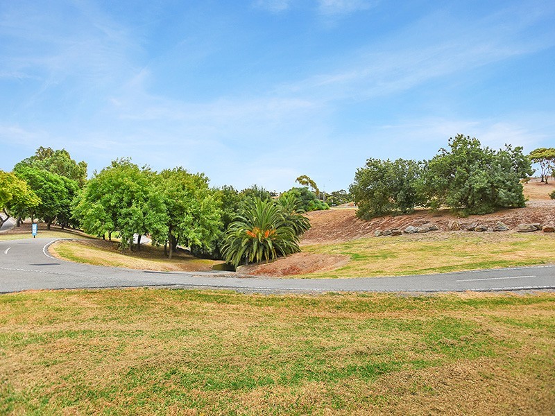 15 Hugh Johnson Boulevard, Sheidow Park SA 5158