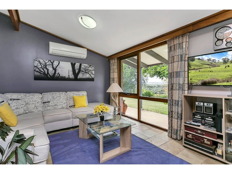 52 Seaview Road, Mclaren Vale SA 5171