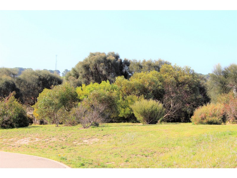 109 Excelsior Parade, Hindmarsh Island SA 5214