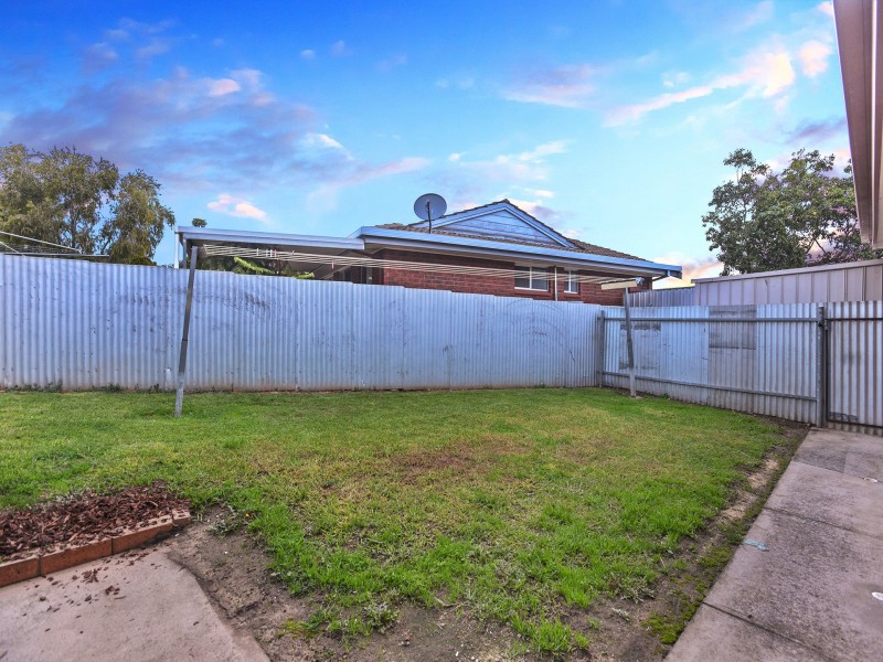 6 Kingsbridge Drive, Morphett Vale SA 5162