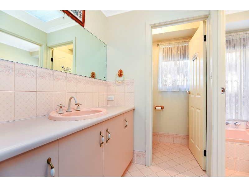 10 Port Royal Court, Seaford Rise SA 5169