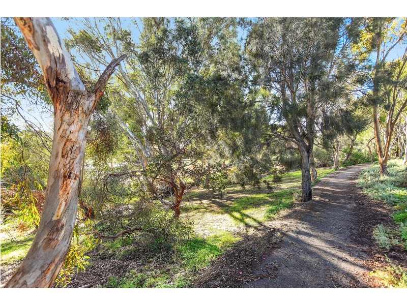 10 Port Royal Court, Seaford Rise SA 5169