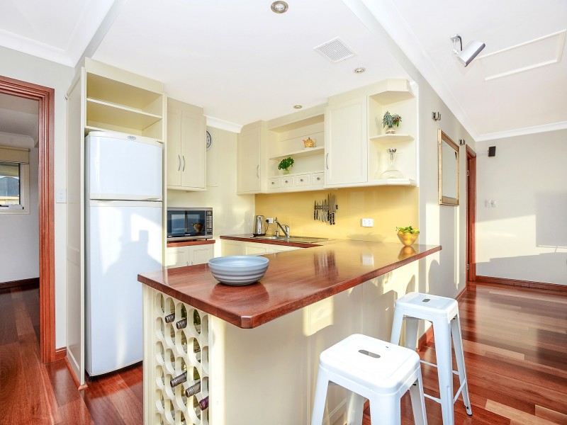 24 Maidencombe Drive, Moana SA 5169