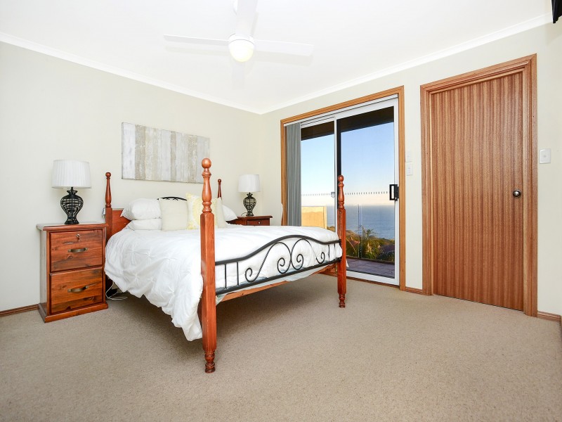 24 Maidencombe Drive, Moana SA 5169