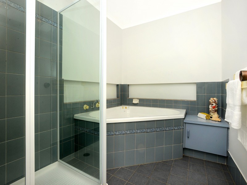24 Maidencombe Drive, Moana SA 5169