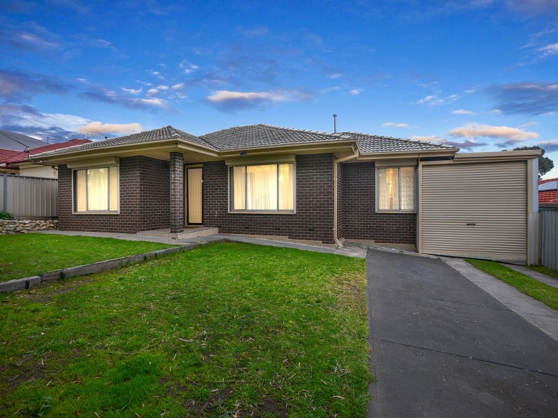 9 Atkins Crescent, Morphett Vale SA 5162