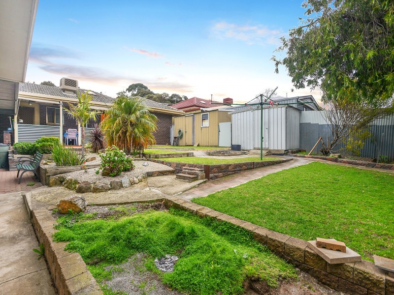 9 Atkins Crescent, Morphett Vale SA 5162