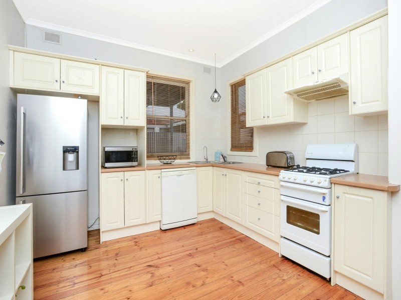 9 Second Avenue, Ascot Park SA 5043