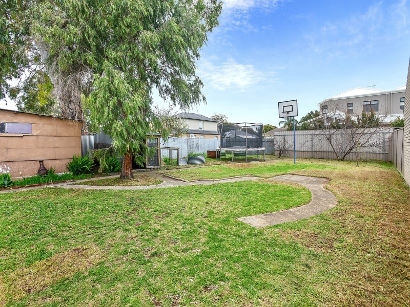 9 Second Avenue, Ascot Park SA 5043
