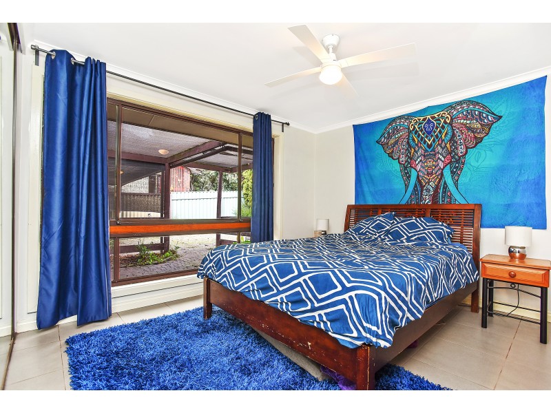 54 Carbenet Drive, Hackham SA 5163