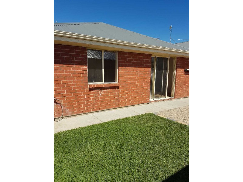 2/269 Commercial Road, Seaford SA 5169