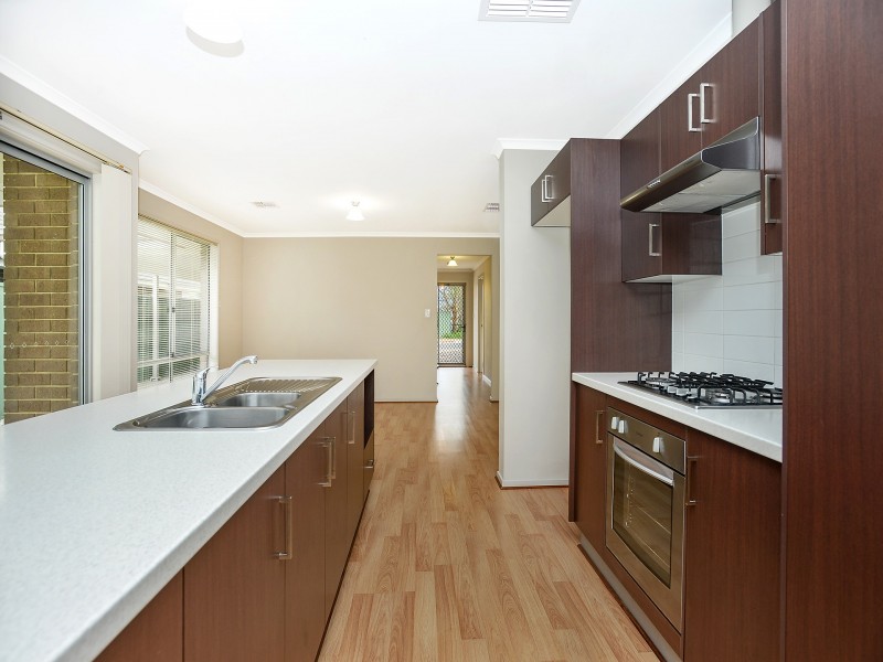 11 Sapphire Way, Aldinga Beach SA 5173