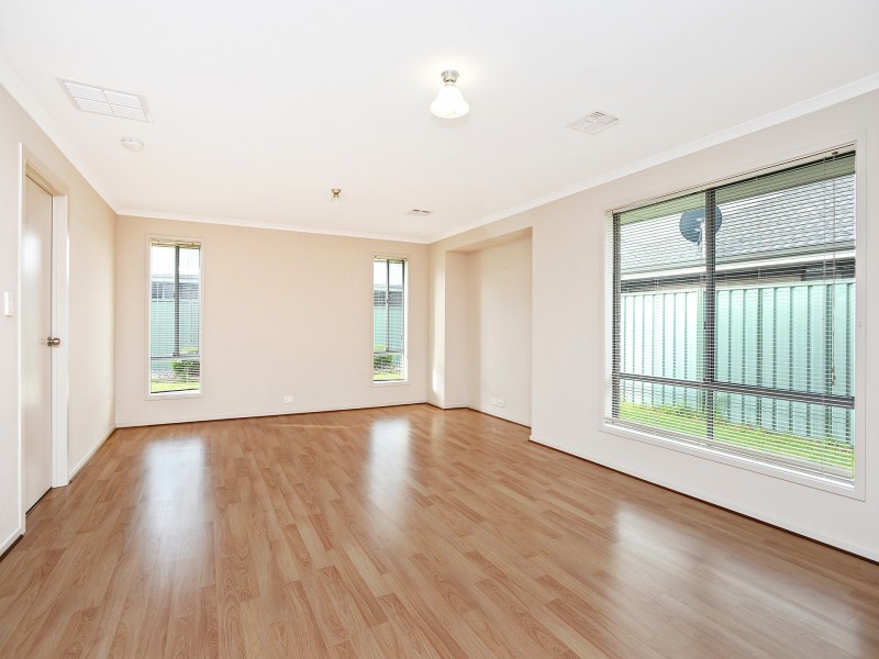 11 Sapphire Way, Aldinga Beach SA 5173