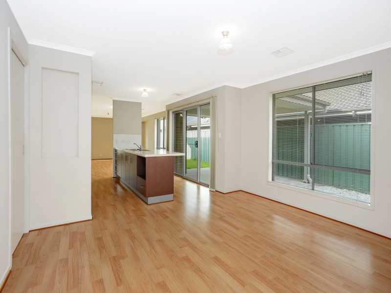 11 Sapphire Way, Aldinga Beach SA 5173