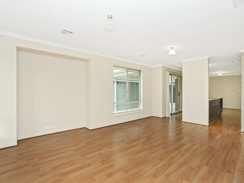 11 Sapphire Way, Aldinga Beach SA 5173