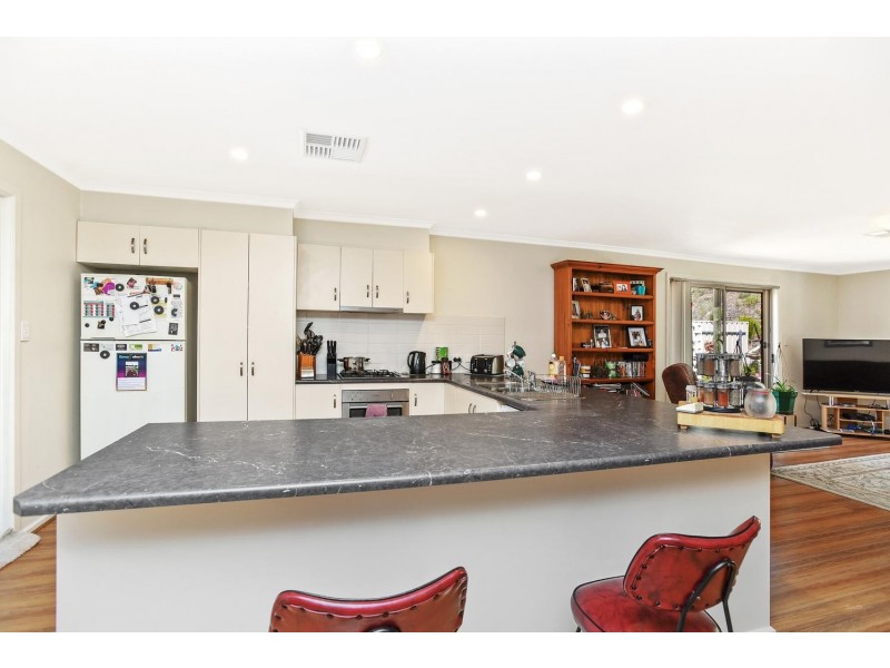 9 Ekers Court, Mount Compass SA 5210