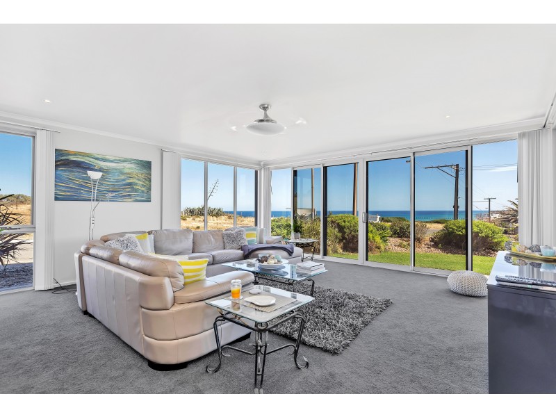 1 Maidencombe Drive, Moana SA 5169