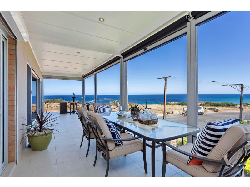 1 Maidencombe Drive, Moana SA 5169