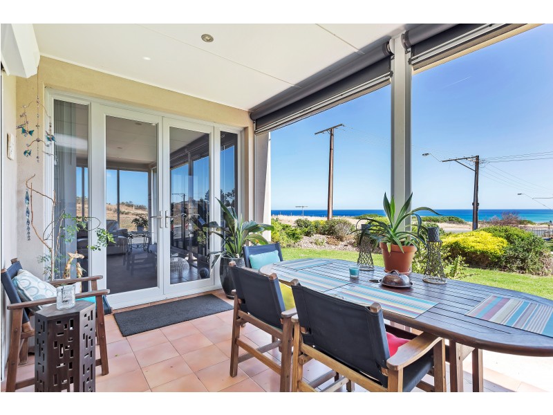 1 Maidencombe Drive, Moana SA 5169