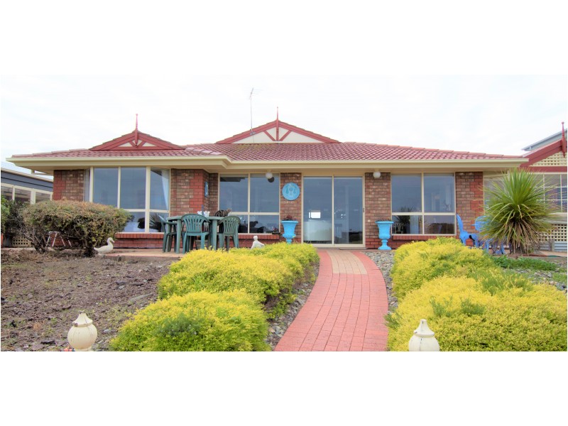 27 Prince Alfred Parade, Hindmarsh Island SA 5214