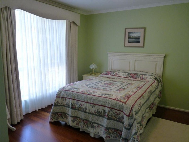 6 Chapman Avenue, Mclaren Vale SA 5171