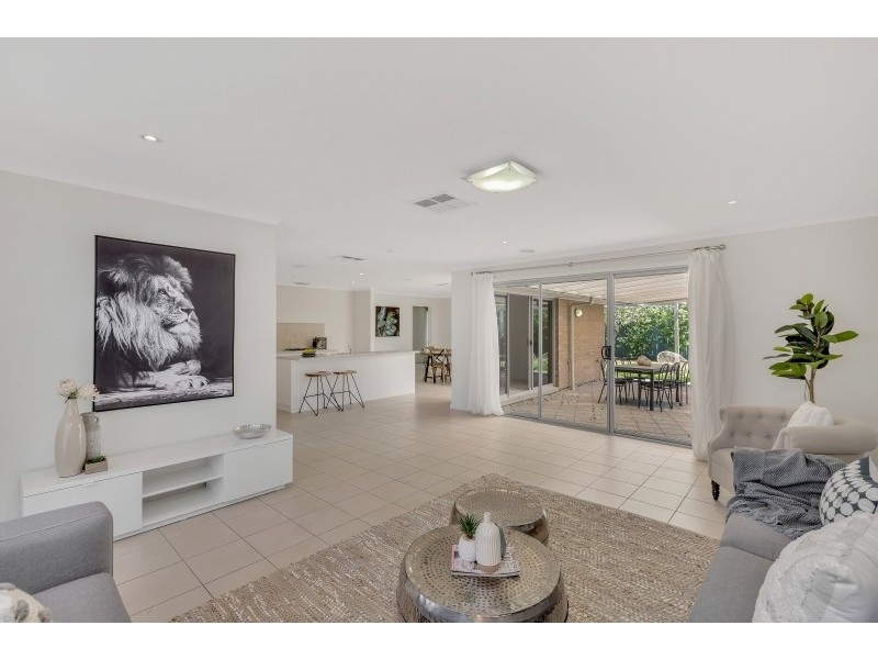 8 Emerald Boulevard, Aldinga Beach SA 5173
