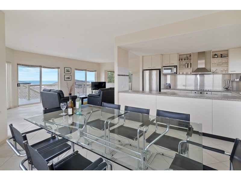 8 Mayflower Court, Encounter Bay SA 5211