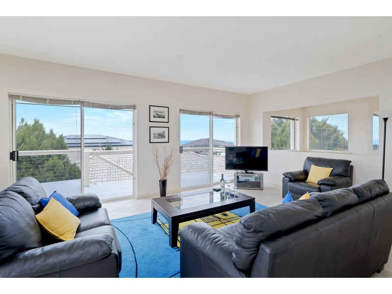 8 Mayflower Court, Encounter Bay SA 5211