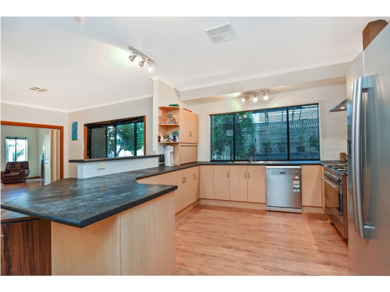 35 Macquarie Street, Moana SA 5169