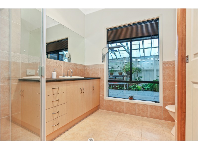 35 Macquarie Street, Moana SA 5169