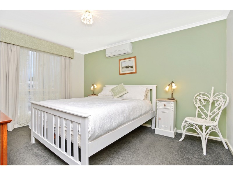 37 Irving Road, Aldinga Beach SA 5173