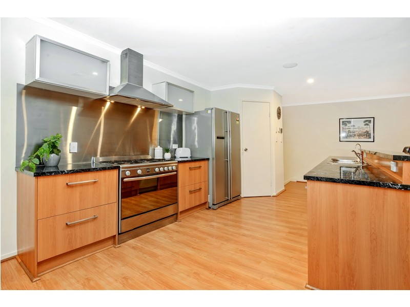 39 Esperance Boulevard, Seaford Rise SA 5169