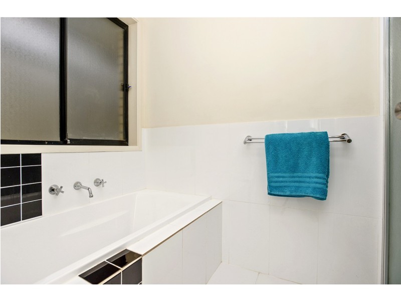 39 Esperance Boulevard, Seaford Rise SA 5169