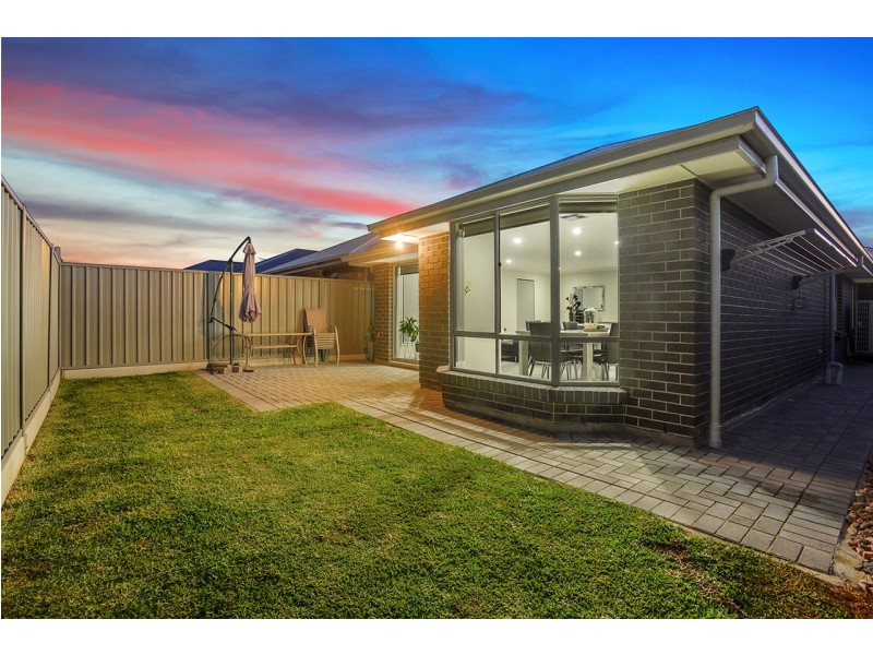 3 Saturn Court, Woodcroft SA 5162