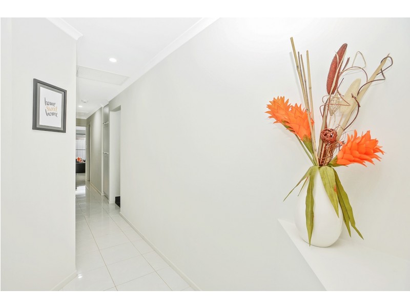 3 Saturn Court, Woodcroft SA 5162