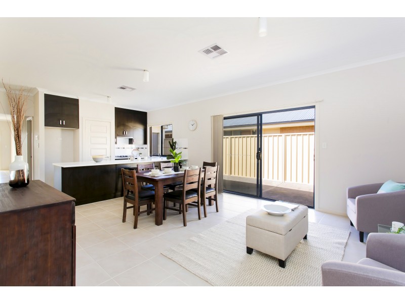 18 Kaurna Avenue, Aldinga Beach SA 5173