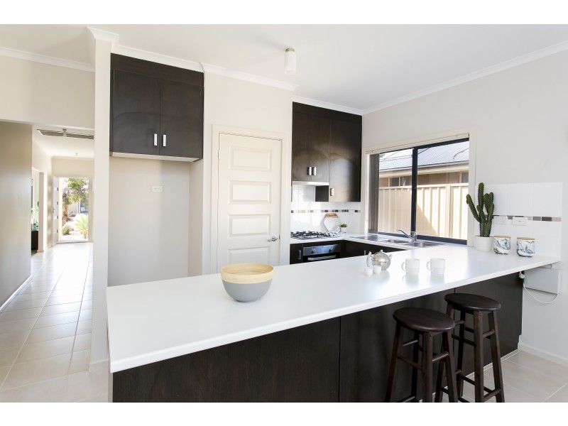 18 Kaurna Avenue, Aldinga Beach SA 5173