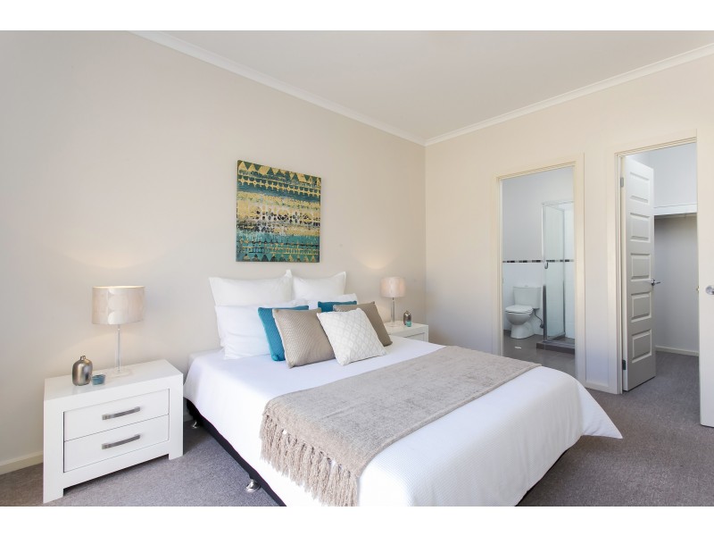 18 Kaurna Avenue, Aldinga Beach SA 5173