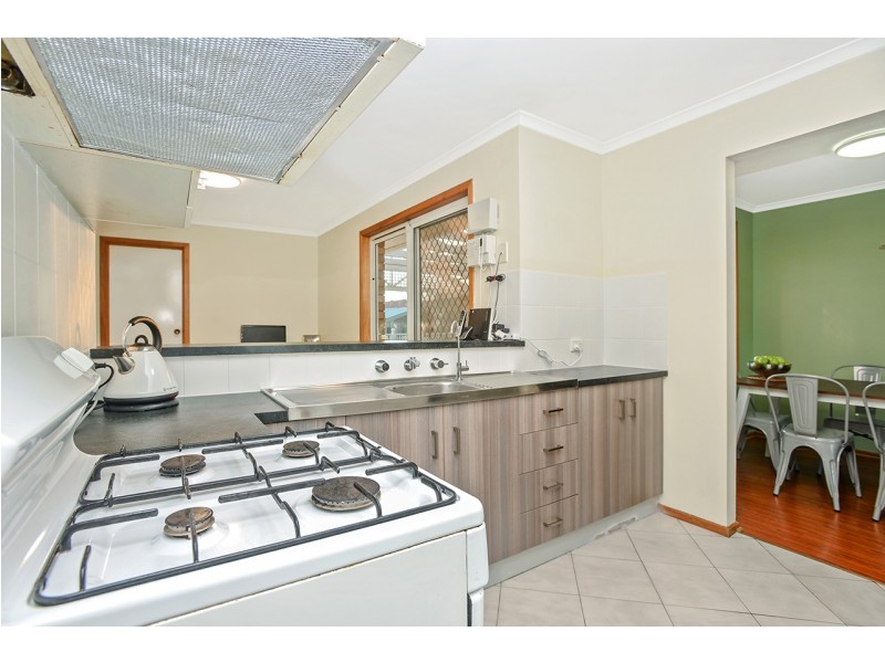 24 Admiralty Crescent, Seaford Rise SA 5169