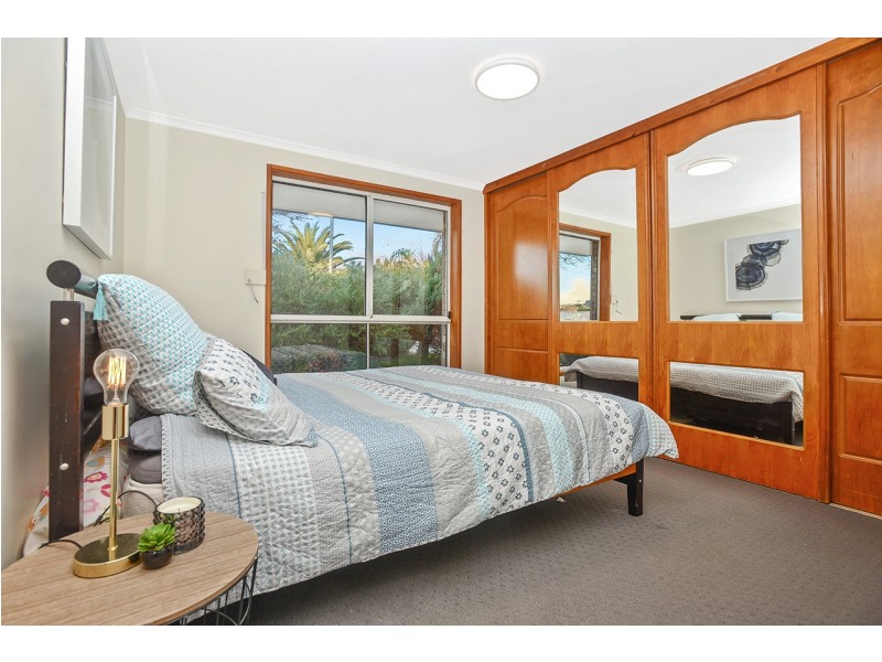 24 Admiralty Crescent, Seaford Rise SA 5169