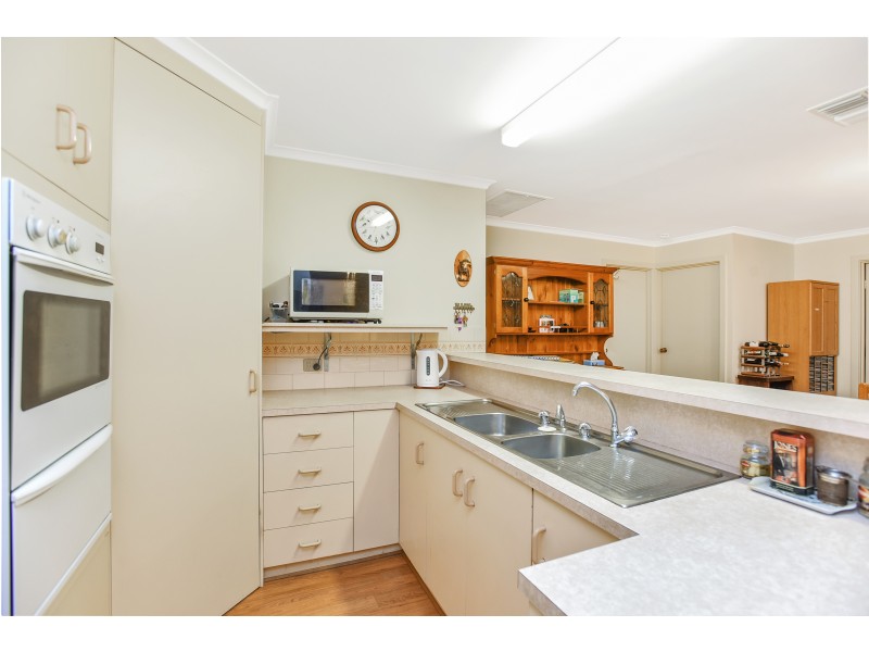 6 Mataro Avenue, Mclaren Vale SA 5171