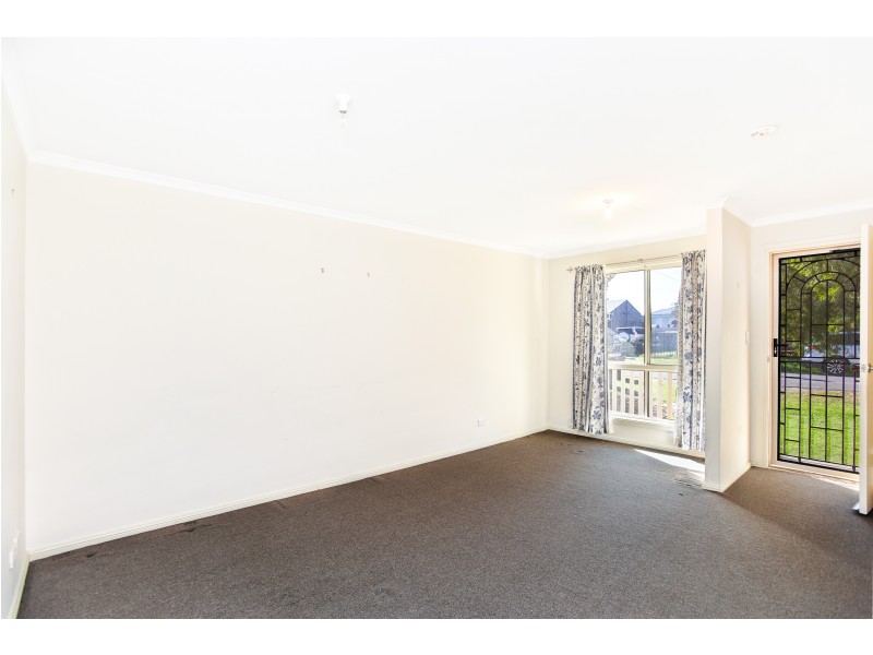 34 Whinnerah Avenue, Aldinga Beach SA 5173