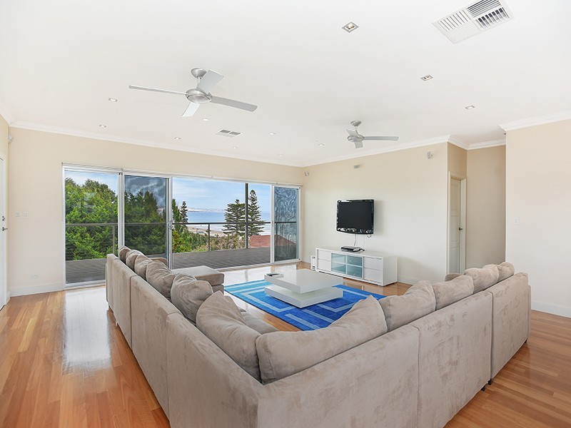 104 Second Avenue, Moana SA 5169