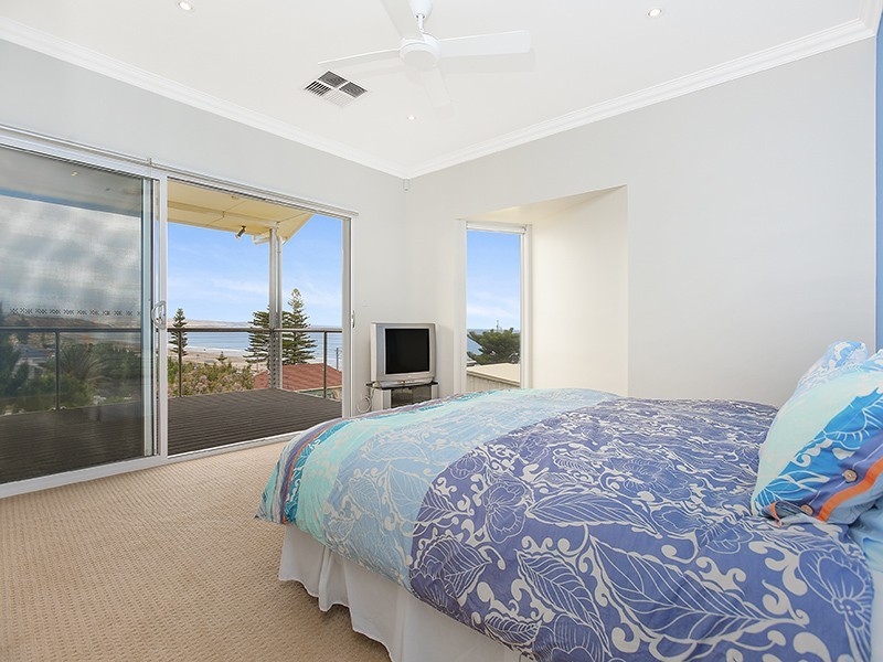 104 Second Avenue, Moana SA 5169