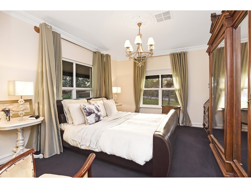 28 Craigburn Drive, Flagstaff Hill SA 5159